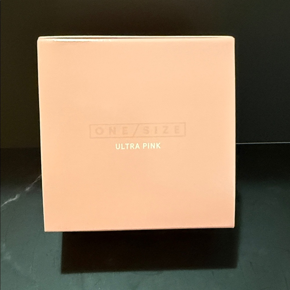 One/Size Ultimate Blurring Setting Powder - Pink - Picture 3 of 4